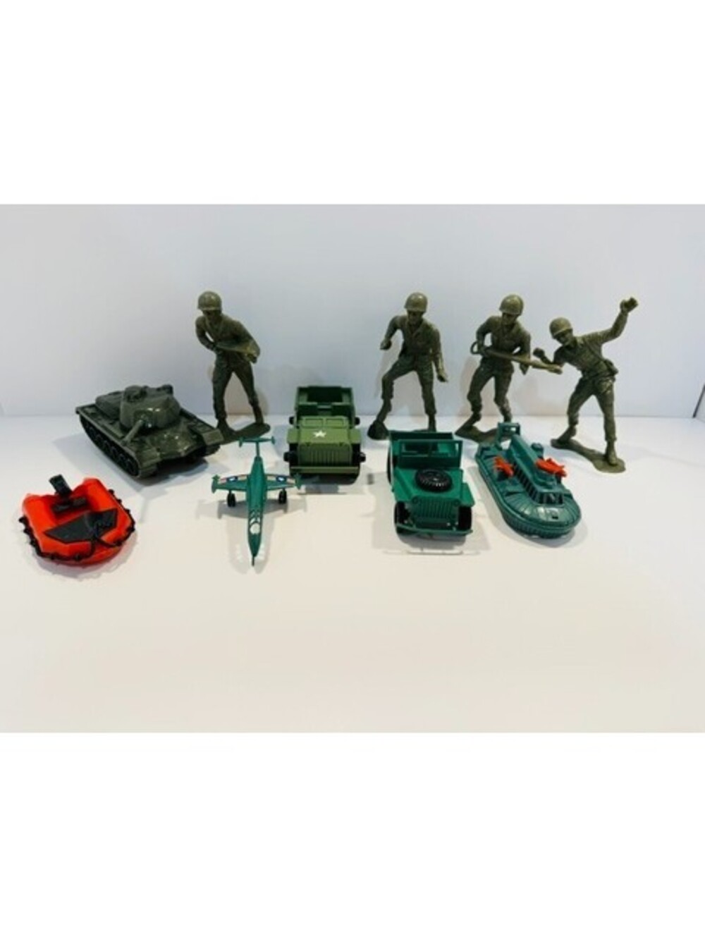 Vintage Marx Tim Mee 6 Inch Plastic Army Men Soldier Figures Tank Jeep Jet Army